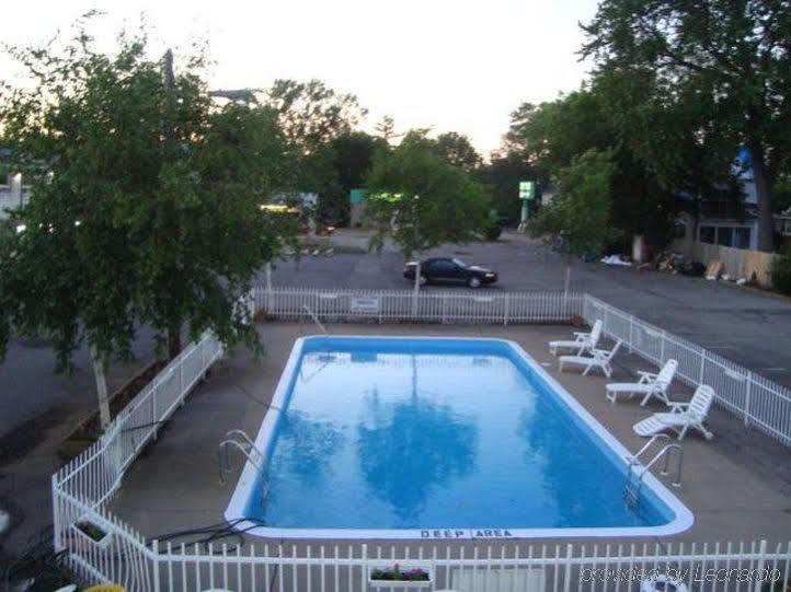 Joys Inn Ниагара-Фолс Экстерьер фото